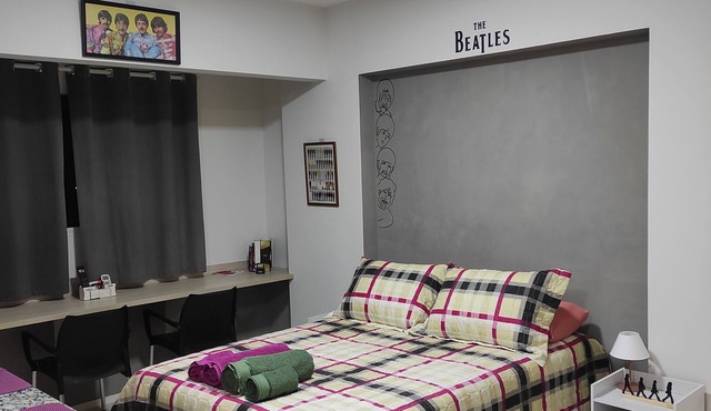 Studio Central em Araraquara Para até 3 Adultos - Espaço Beatles