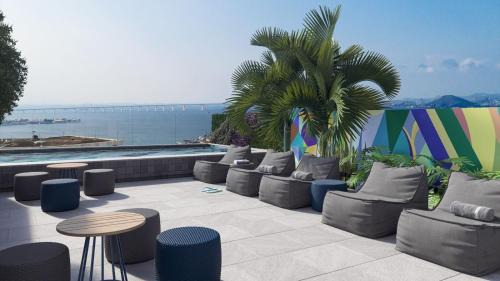 STUDIO CHARMOSO COM VARANDA E VISTA - SkyLux 2710