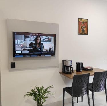 Studio com Ar condicionado, Boa Localização, Internet Rápida 2