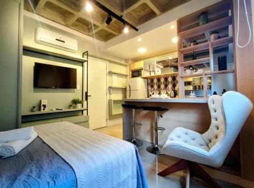 Studio em frente Parque Farroupilha com garagem