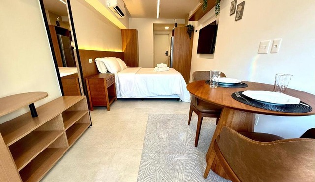 Studio Leblon - Modern with pool and gym.