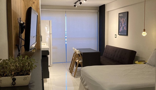 Studio Lux West Flat