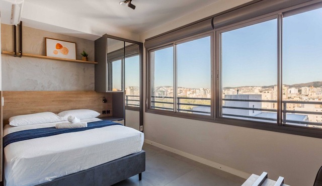 Studio Moderno com Vista e Lazer Completo