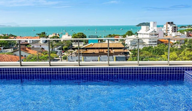 Studio novo e confortável a 300m da praia ELU101