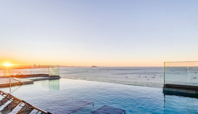 Studios in a Seaside Building, Close to Beto Carreiro at Penha Spot - Psob