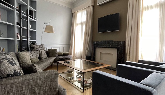 STUNNING APT @ RECOLETA - 4BR 4BT - 2691 sqft - AC/WIFI/CABLE/Maid - See reviews