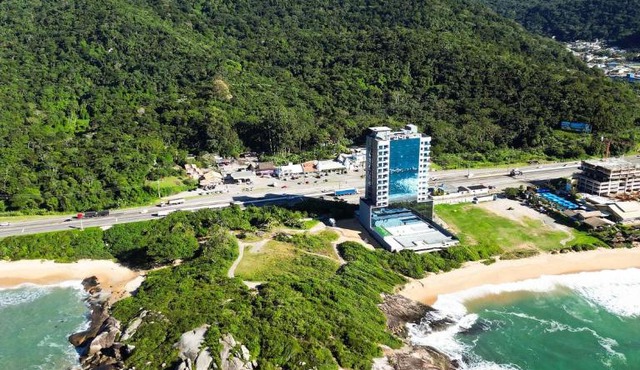 Suítes da Estadia Catarina no BLUE SEA HOTEL, beira-mar e lazer completo
