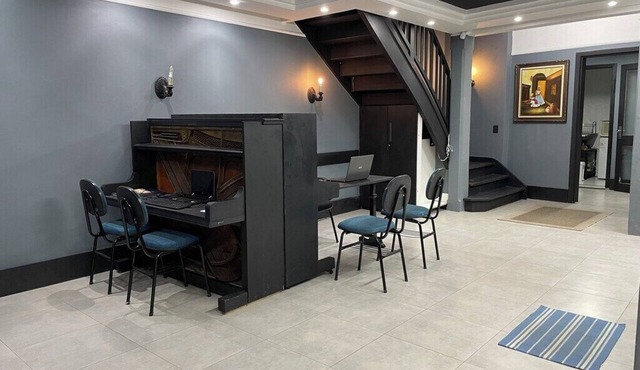 Suite P at Piano Coliving POA