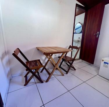 Suite com entrada independente a 150m da praia Geriba