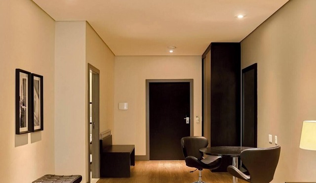 Suite Manhattan by ¼ UmQuarto 10-PR.