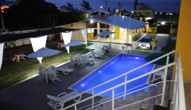 Suite with queen-size bed, smart TV, air conditioning, minibar and bidet