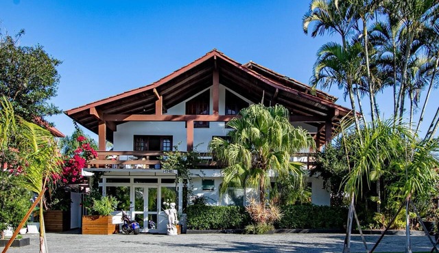 Suites Jurere Internacional