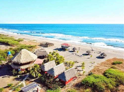 Surfing Turtle Lodge