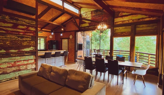 Tal Haus chalet with panoramic view of the valley