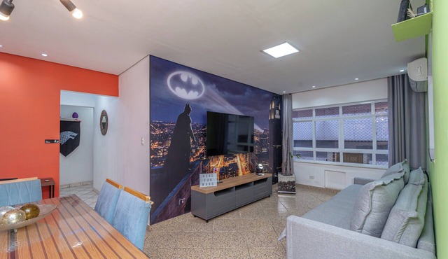 The Geek Place – Steps from the Beach! Pop Culture Themed Condo