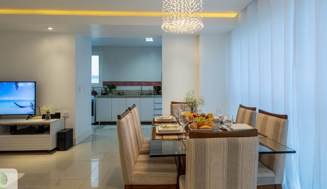 Top apartment, 3 suites, Jacuzzi, 2 garages