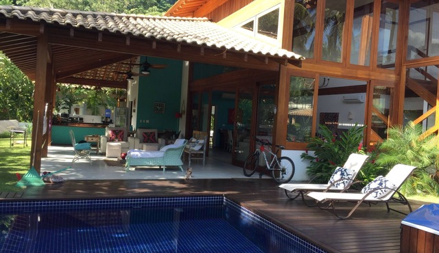 "Toque Toque Pequeno" Beach - House in Gated Community