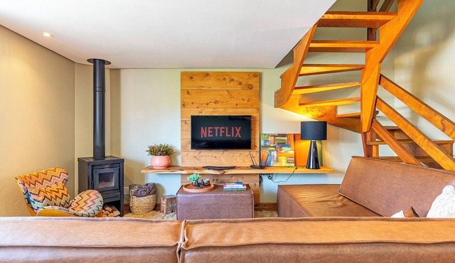 Triplex house with 3 suites in Canela, 650 meters from the Stone Cathedral and 7 km from Gramado.