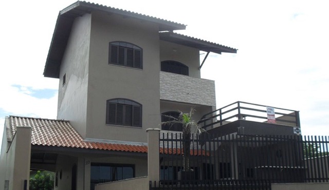 Triplex with pool in front of the Sea (everything of BOM! )