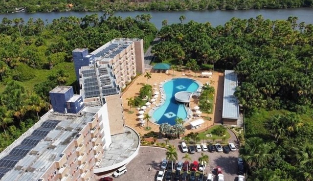Two-bedroom resort in barreirinhas with pool and river views