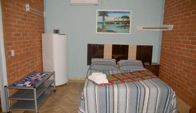 Two suites just 100 meters from the central square and 20 km from Pedra do Baú.