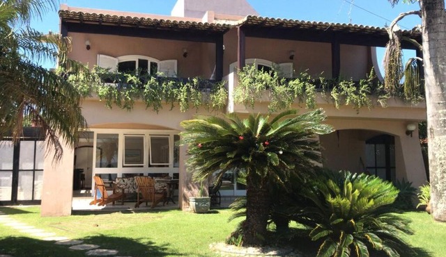 Um sonho de casa frente à laguna
