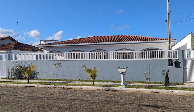Very spacious and comfortable home with large pool, only 190 meter to the beach.