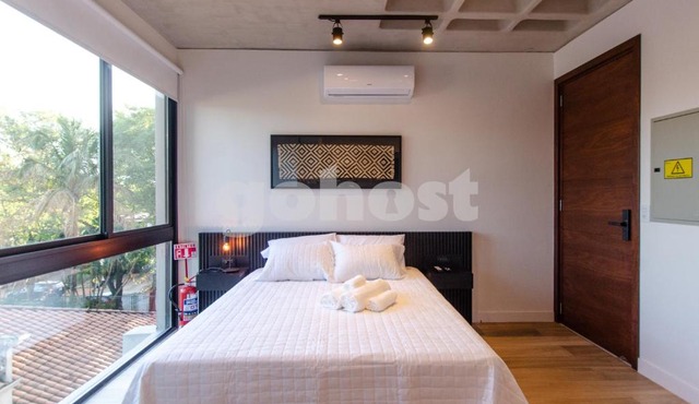 Vibrant apartment in Villa Morra