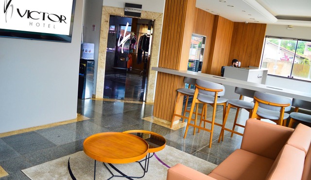 Victor Hotel