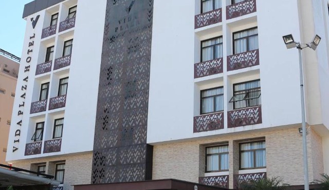 Vida Plaza Hotel
