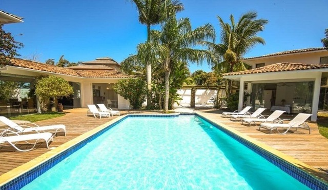 Villa Pampelonne Horseshoe