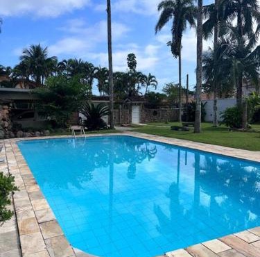 Villa Tavares - casa com piscina na praia da Lagoinha