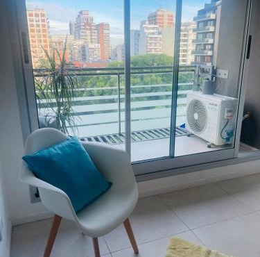 Villa Urquiza Modern & Bright - Vista al Frente