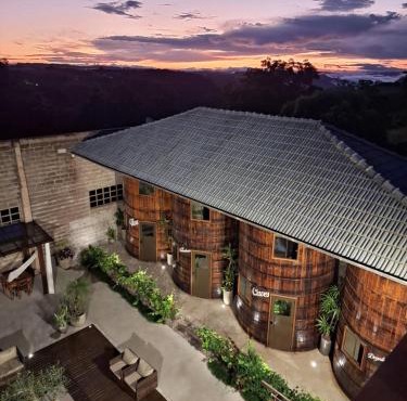 Villa Vinicolla - Refúgio & Vinícola Boutique com Degustações