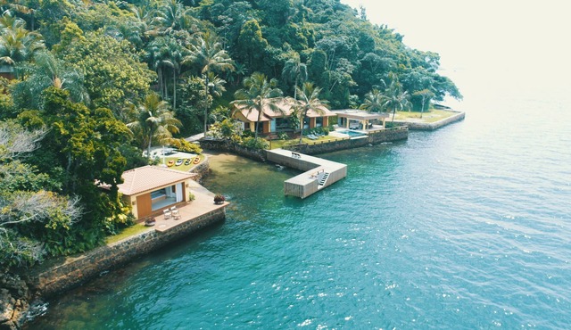 Village with excellent location and services