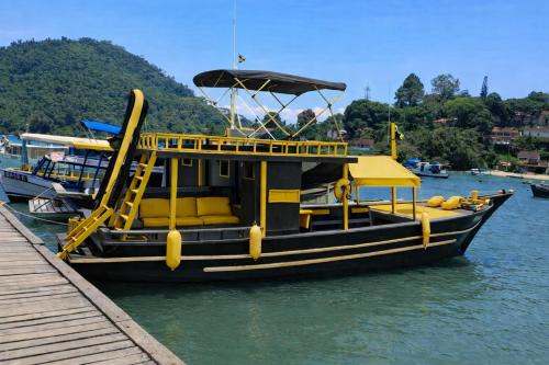Visitando as Praias e ilha de Paraty