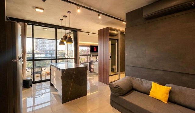 Vista Ampla e Estilo Industrial nesse Lindo Loft