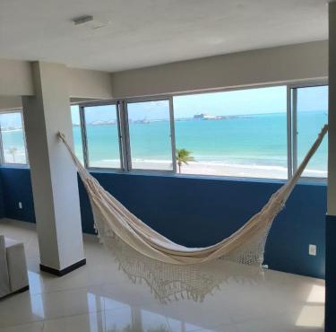Vista mar com 3 quartos próx ao Jaraguá