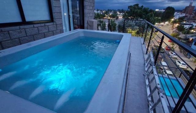 Vivisierras, Piso 4 frente al lago Centro Villa Carlos Paz, minipileta climatizada, vista panorámica