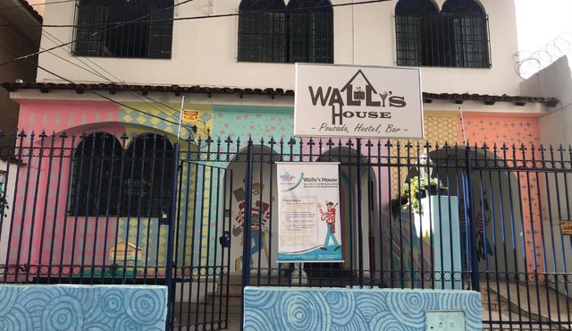 Wally's House Hostel