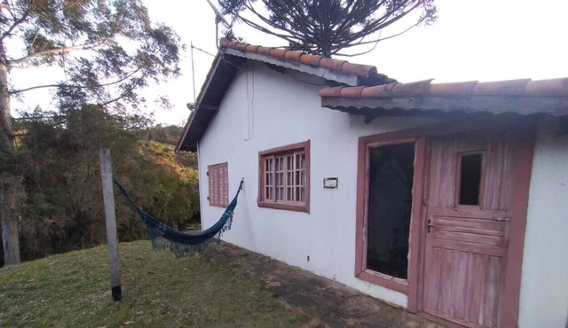 Waterfall Chalet in Serra da Mantiqueira in Munhoz-MG