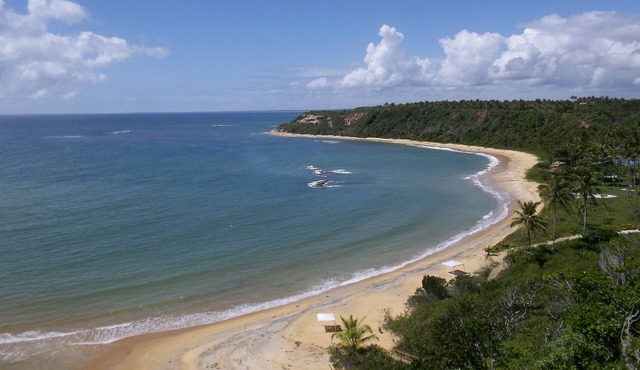 WONDERFUL BEACH BANGALO