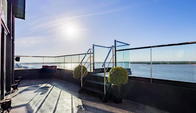 Xtay Cais Rooftop -Estúdios completos e Rooftop para o Rio Guaíba