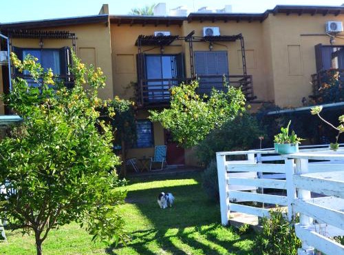 Yataí Casas
