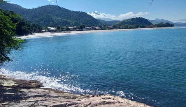 Yellow House at Prainha de Mambucaba (Paraty) - 200m from the sea