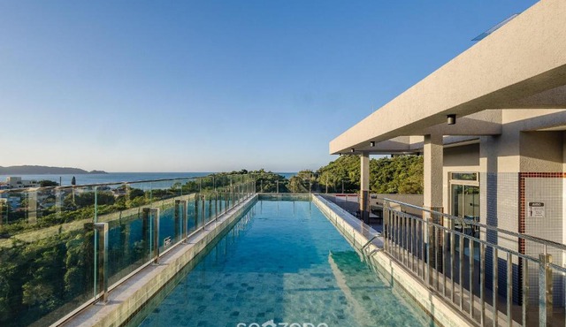 Your exclusive stay with pool and jacuzzi just 500 meters from the beach - ELF