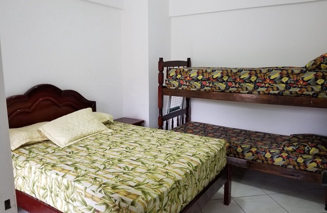 1 bedroom apartment front of building to the sea. Boracéia Beach