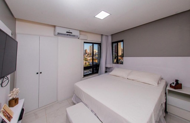 Lindo Mobiliado Com Vista Mar Praia Iracema 