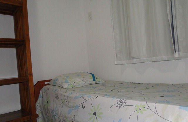 Apê super comfortable w / internet, air conditioning and sky close to the beach