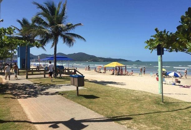 Meia Praia Apartamento Perfeito